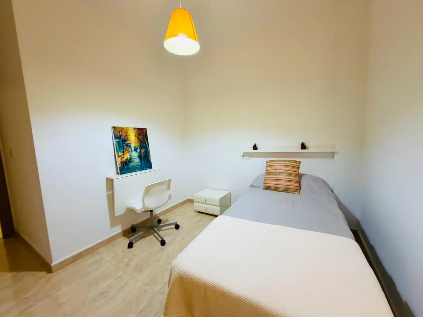 Habitación de Piso en venta en Águilas