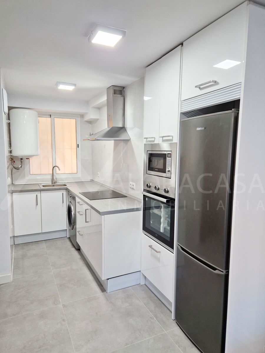 Wohnung zum verkauf in Girón - Las Delicias, Carretera de Cádiz, Málaga Capital