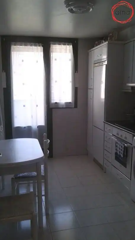 Cocina de Piso de alquiler en Barañáin / Barañain con Calefacción, Terraza y Trastero