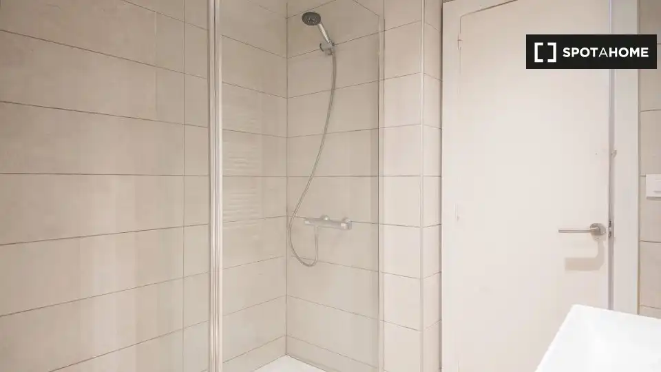Flat with terrace to rent in Eixample, imagen 6