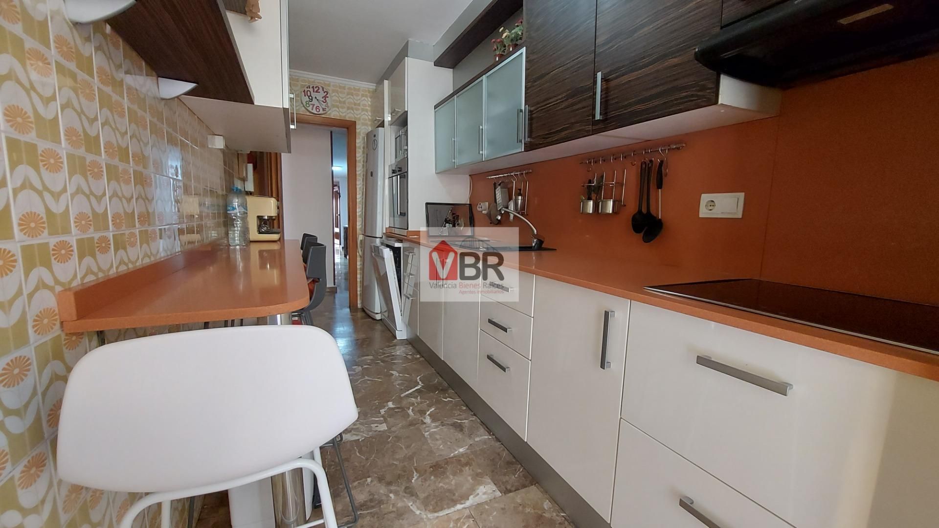 Wohnung zur Miete in Calle del Vinalopó, La Bega Baixa - Plaza Xúquer, Algirós