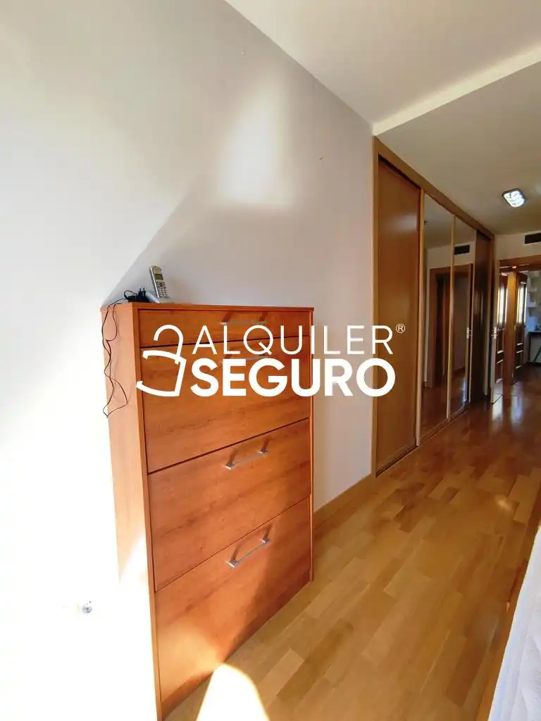 Habitación de Piso de alquiler en Paracuellos de Jarama con Aire acondicionado, Calefacción y Terraza
