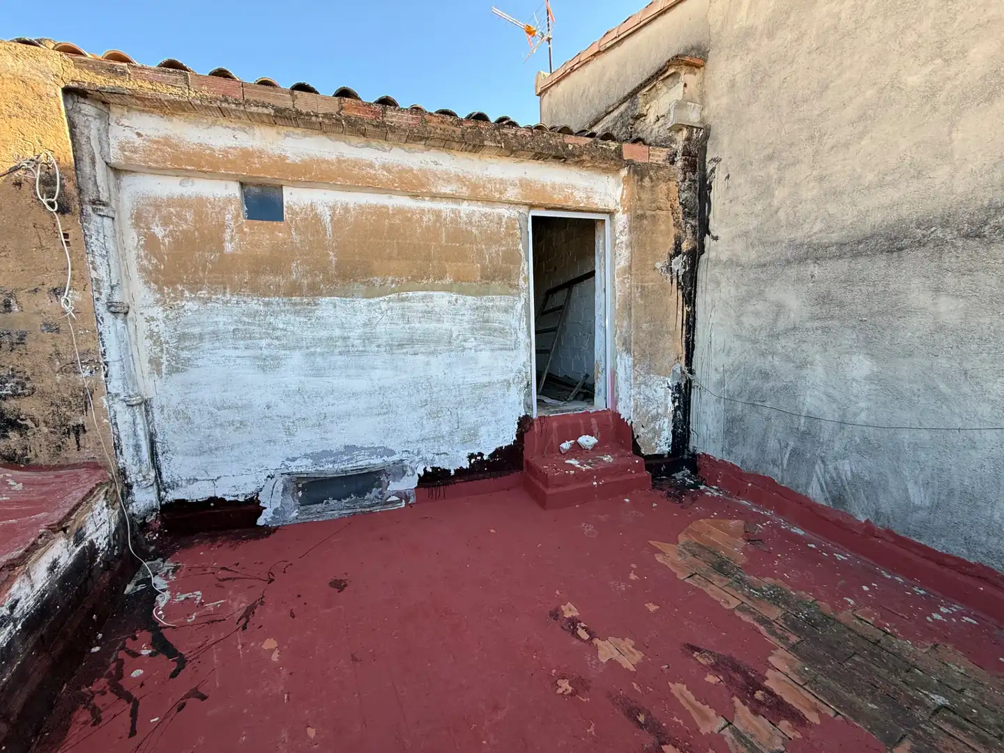 Außenansicht von Einfamilien-Reihenhaus zum Verkauf in Benidoleig mit Terrasse