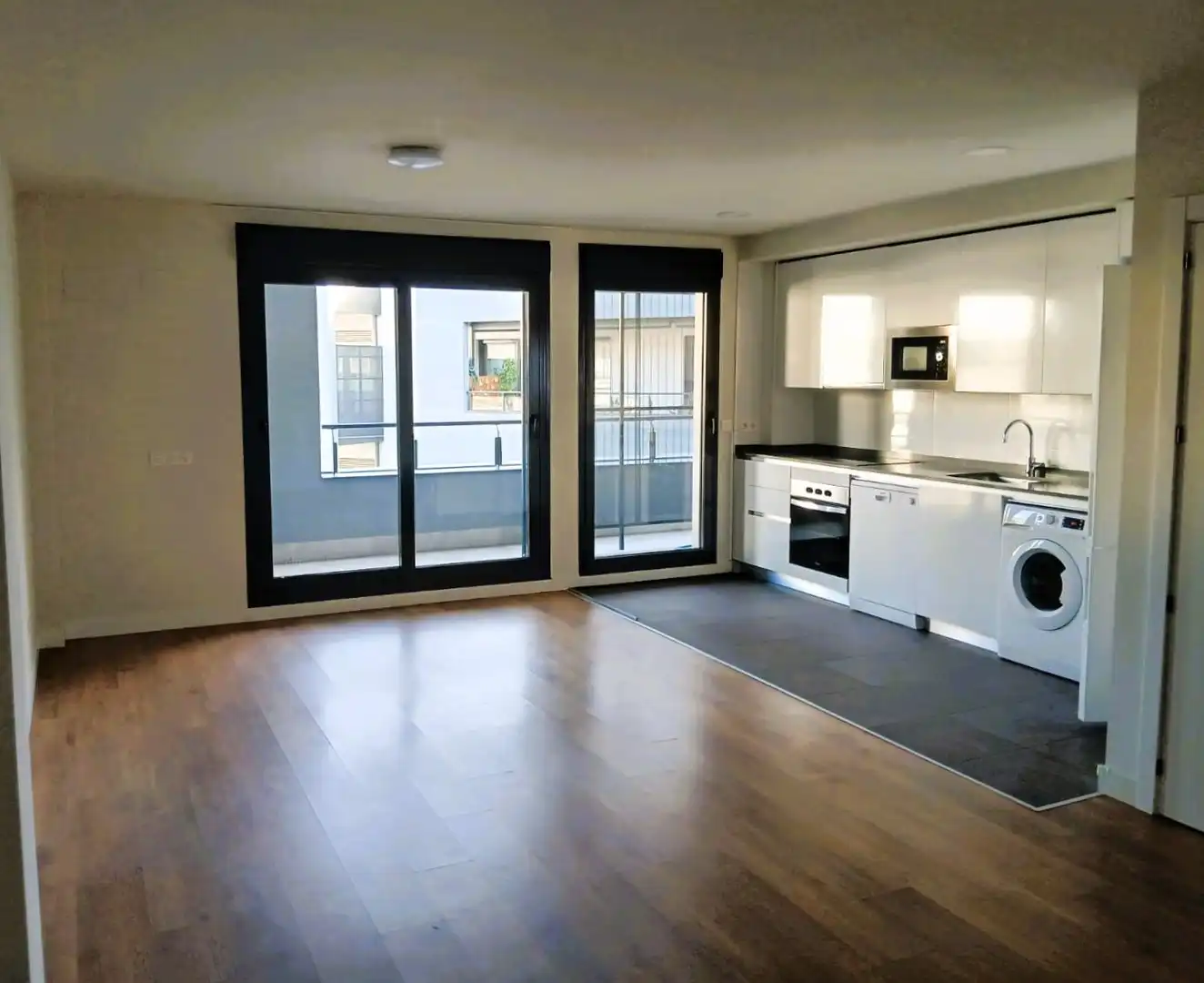 Vista exterior de Piso en venta en Las Rozas de Madrid con Aire acondicionado, Calefacción y Parquet