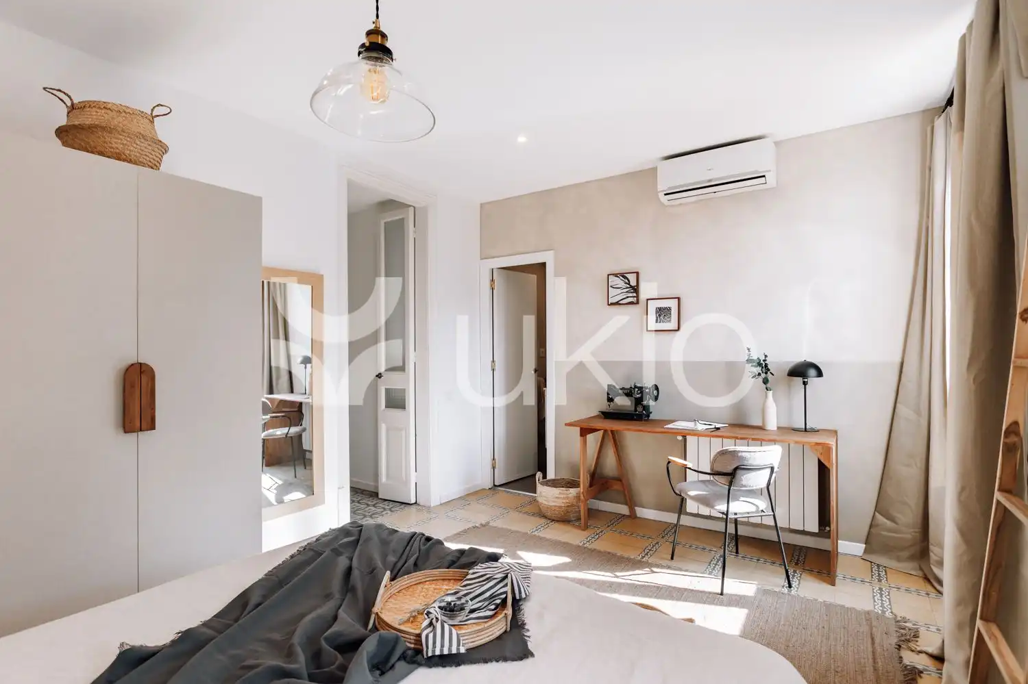 Apartment with terrace to rent in Carrer de Villarroel, imagen 21