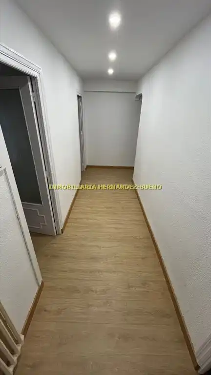 Wohnung zur Miete in Salamanca mit Heizung, Möbliert und Balkon