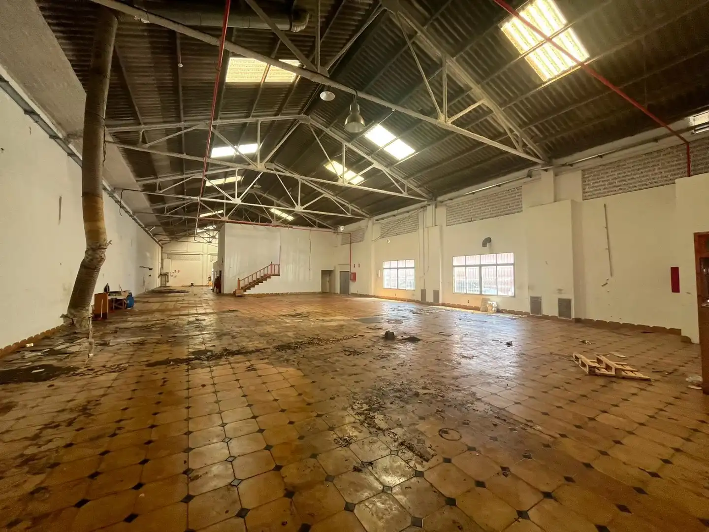 Industrial building to rent in Aldaia, imagen 2