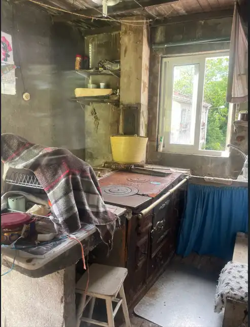 Cuina de Finca rústica en venda en O Irixo amb Moblat