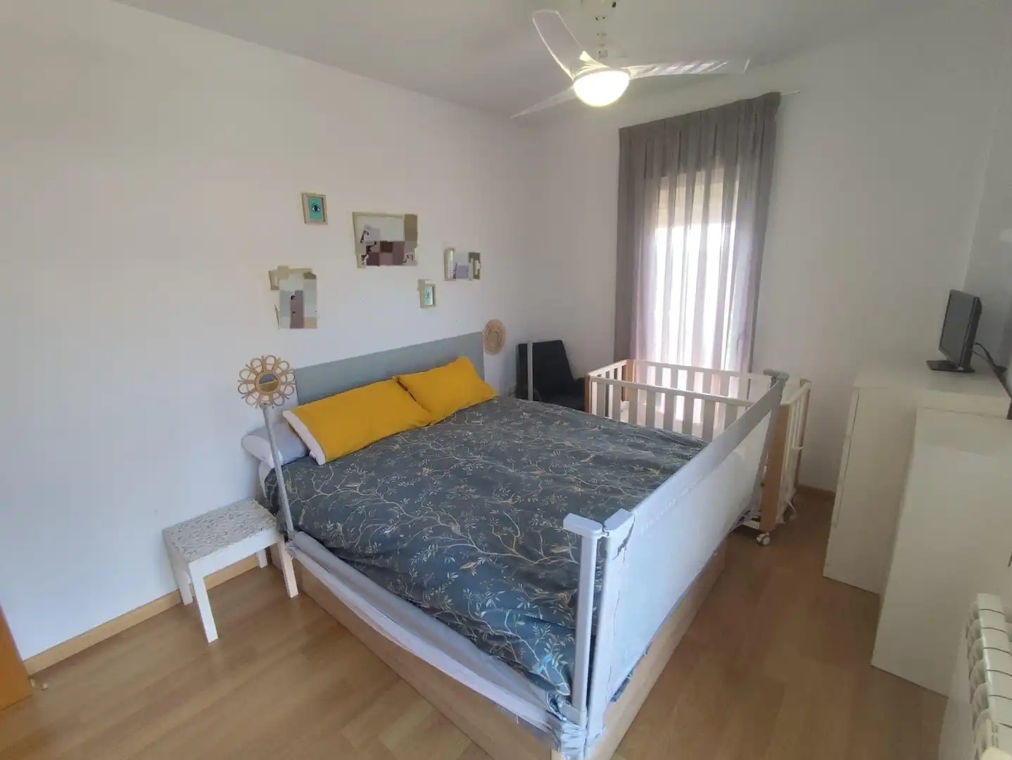 Schlafzimmer von Wohnung zum Verkauf in Murcia mit Klimaanlage und Balkon