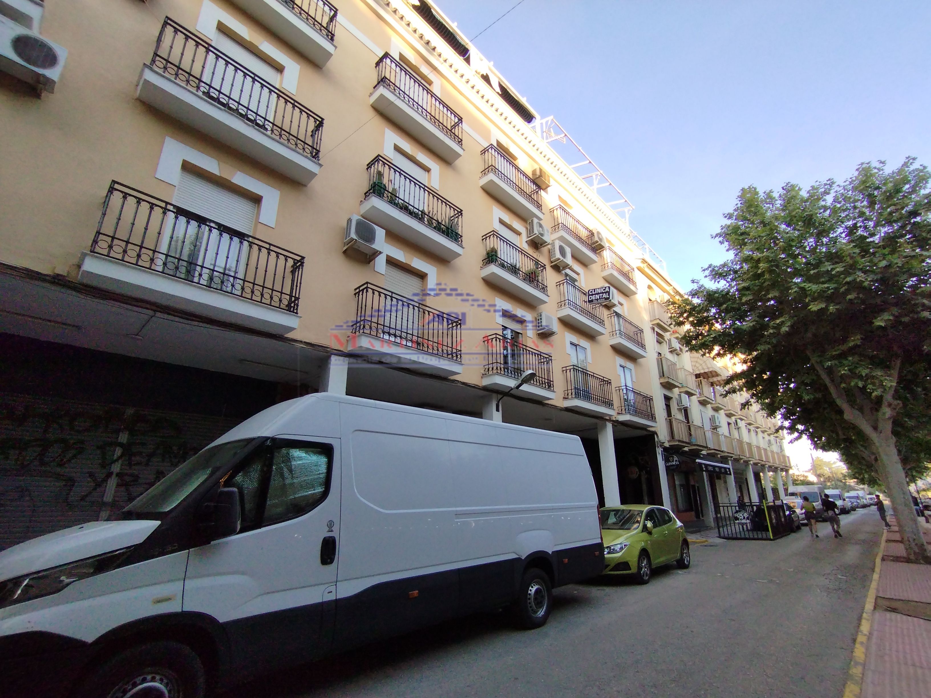 Vista exterior de Pis en venda en La Carolina amb Calefacció i Balcó