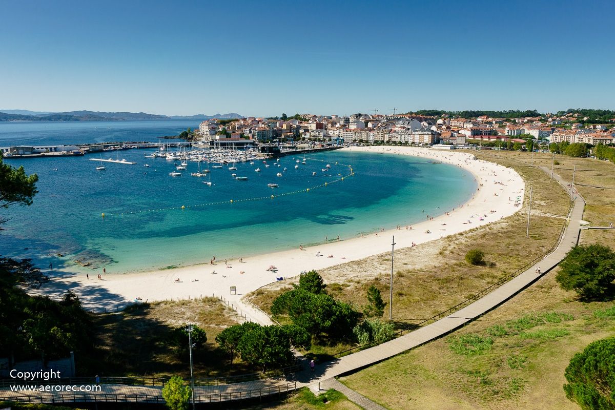 Exterior view of Flat for sale in Sanxenxo  with Terrace and Furnished
