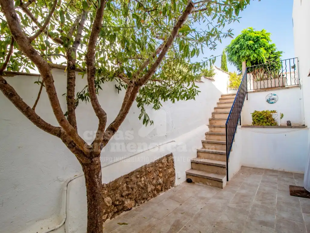 Country homes for sale in Cala Blanca