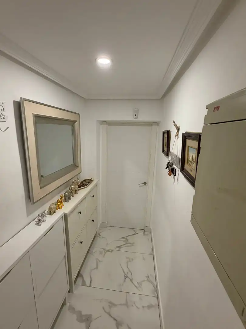 Flat for sale in Reyes Católicos
