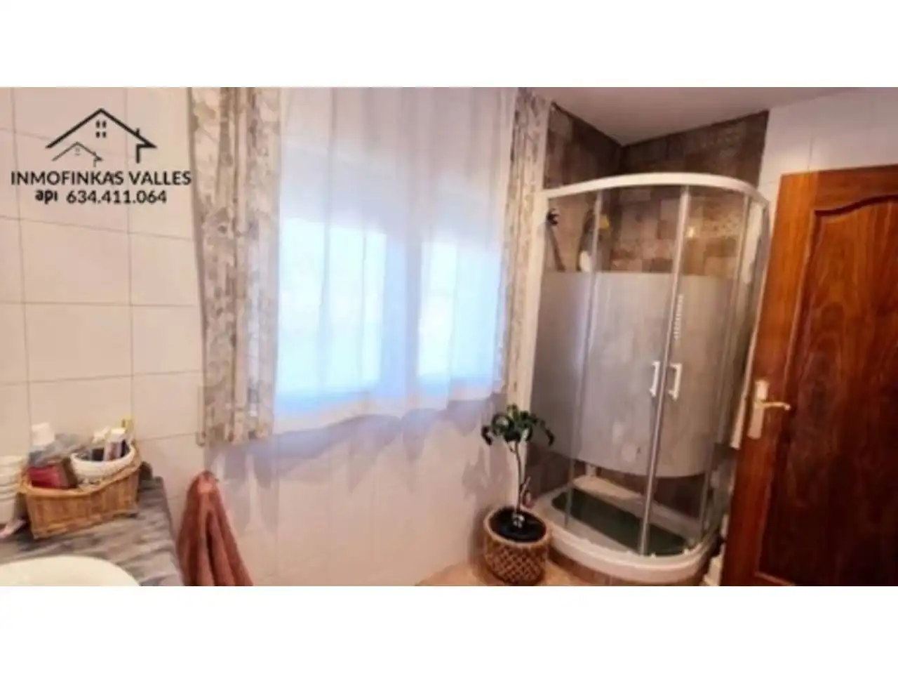 Bathroom of Houses for sale in Santa Eulàlia de Ronçana  with Air Conditioner, Heating and Private garden