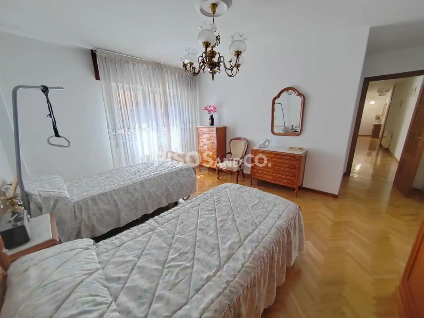 Habitación de Piso en venta en A Coruña Capital  con Calefacción, Trastero y Amueblado