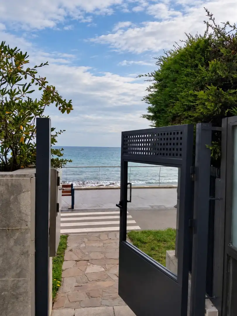 Exterior view of Flat for sale in Playa Ostende