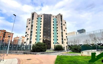 Vista exterior de Pis en venda en Barakaldo  amb Calefacció, Traster i Alarma