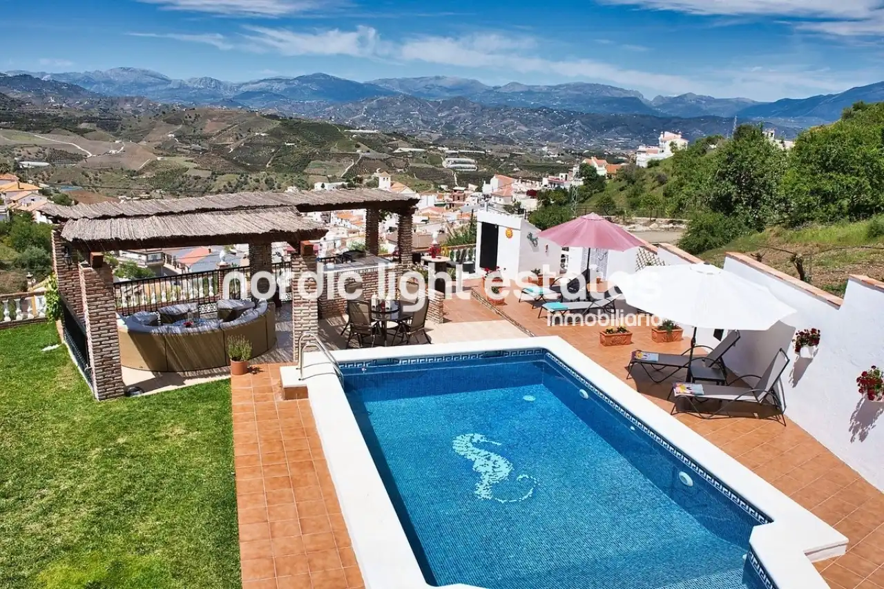 Casa amb piscina en venda a Iznate, imagen 7