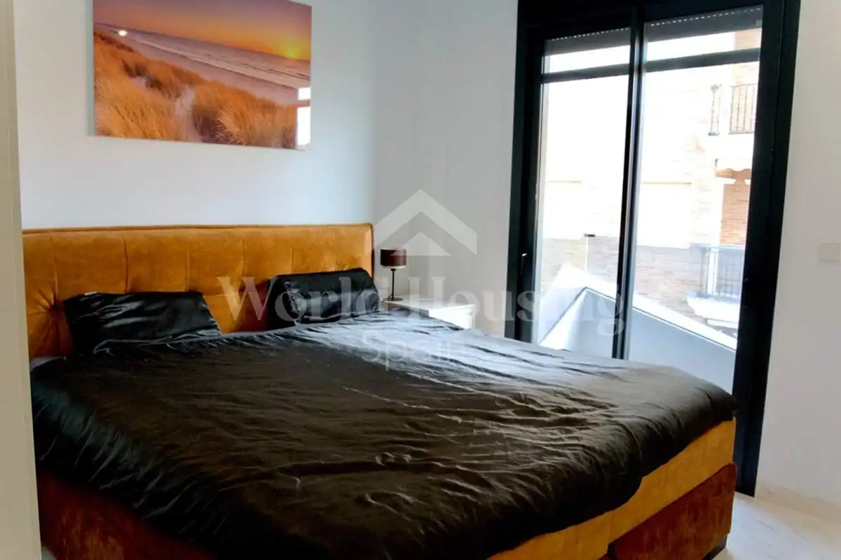 Habitación de Apartamento en venta en Santa Pola con Aire acondicionado, Calefacción y Terraza