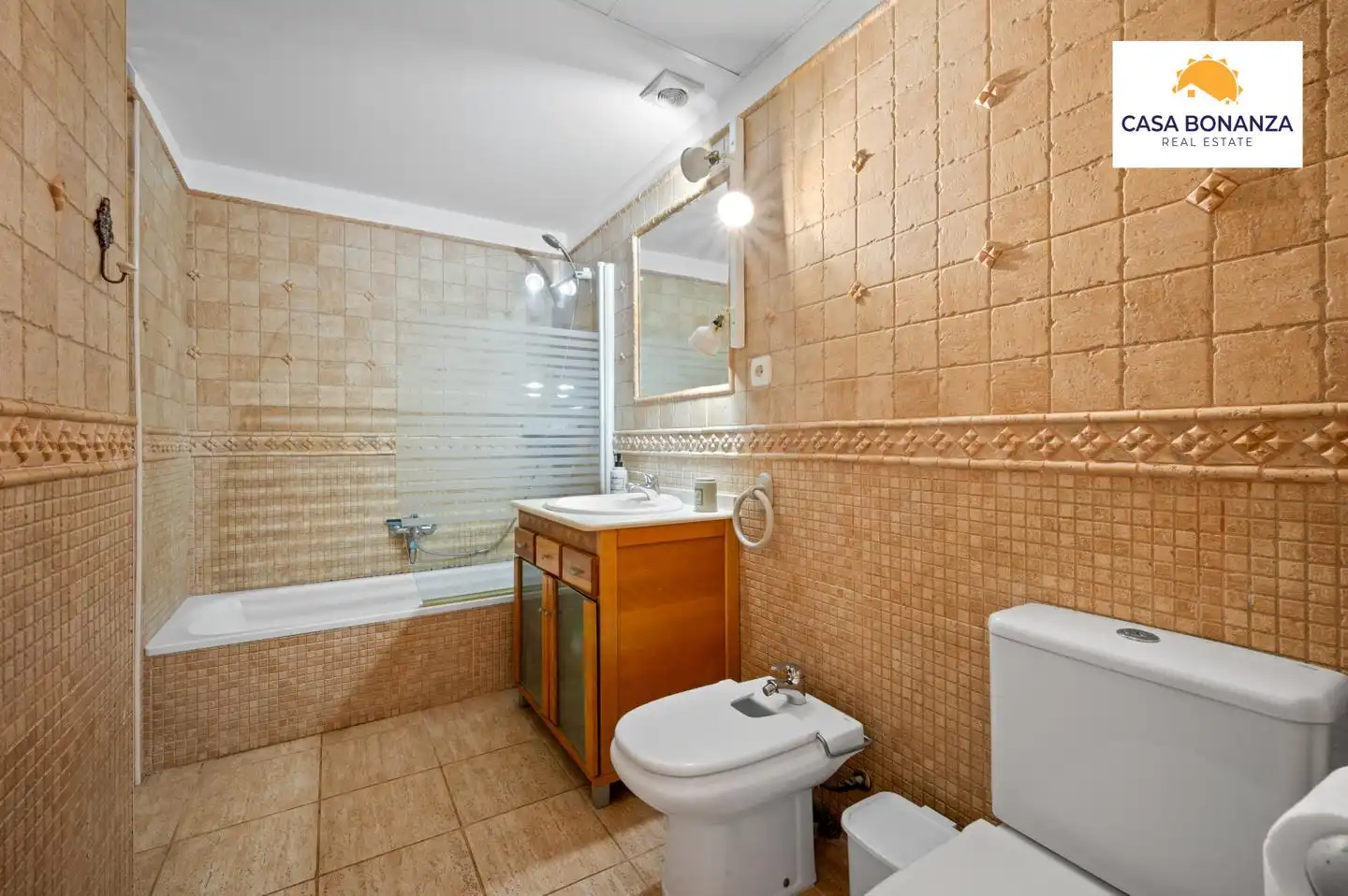 Baño de Casa o chalet en venta en Almuñécar con Terraza, Piscina y Amueblado