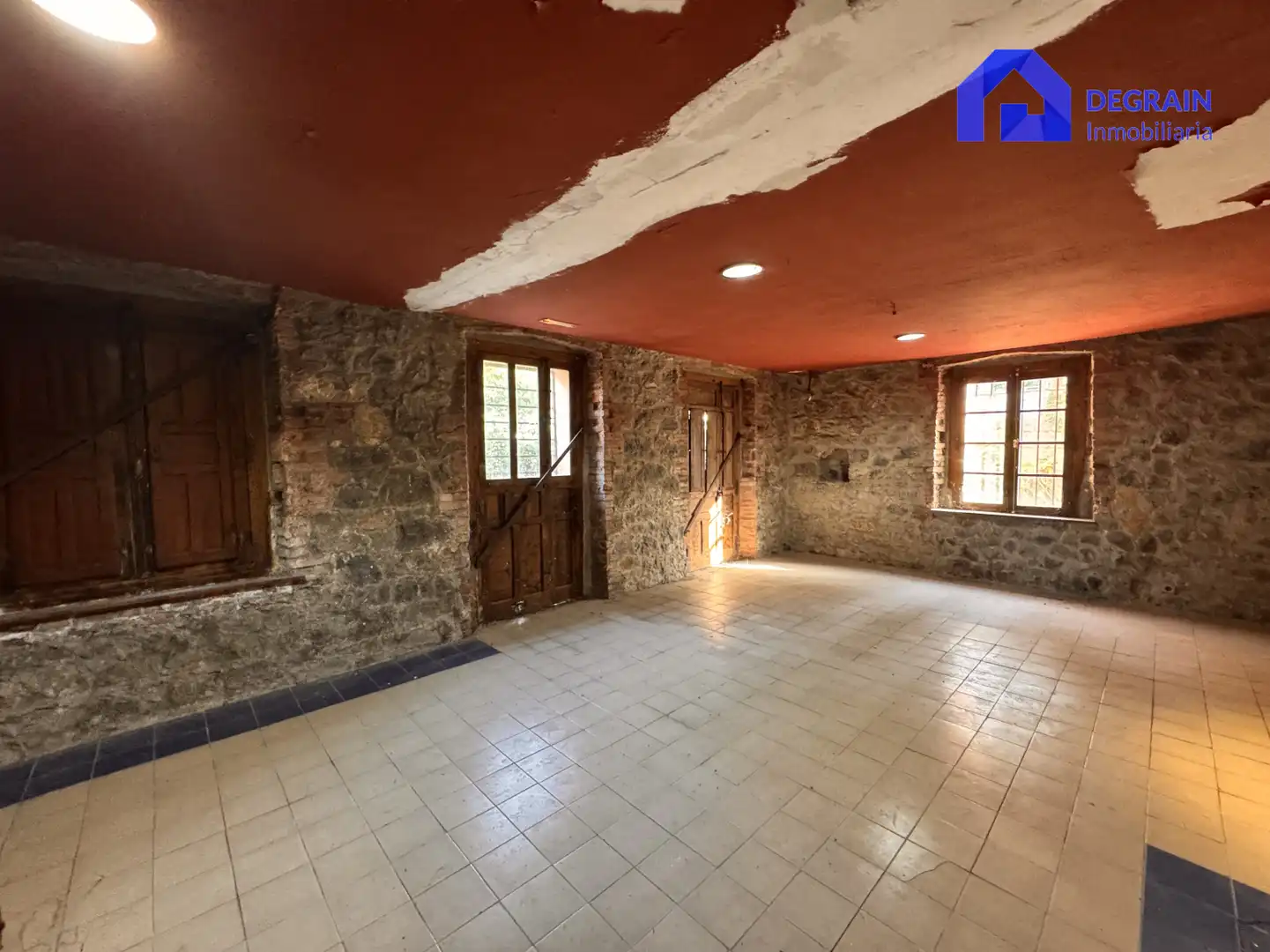 Casa o xalet en venda en Ribera de Arriba amb Jardí privat