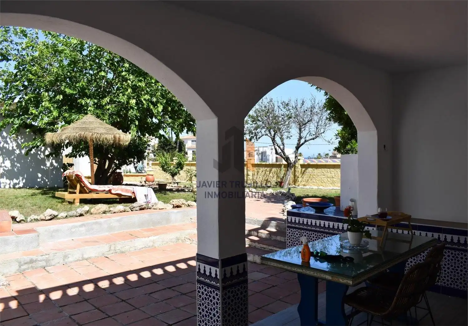Terrassa de Casa o xalet en venda en Vélez-Málaga amb Terrassa, Traster i Moblat