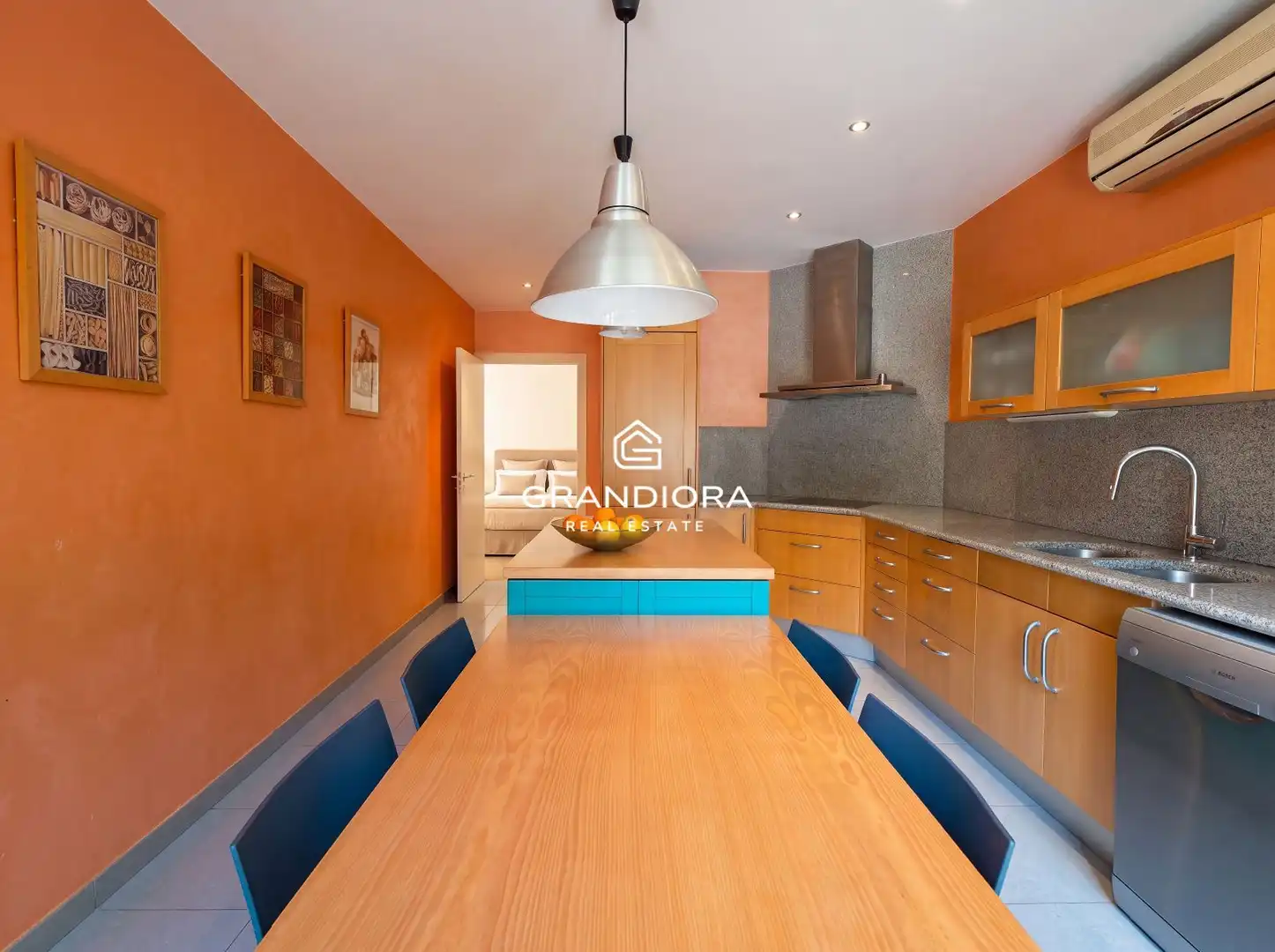 Cocina de Casa o chalet en venta en Manresa con Aire acondicionado, Calefacción y Terraza