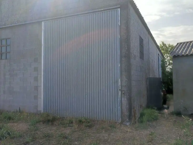 Vista exterior de Local de lloguer en Boiro
