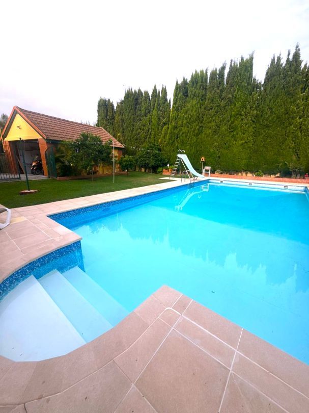 Piscina de Casa o xalet en venda en La Línea de la Concepción amb Aire condicionat, Calefacció i Terrassa