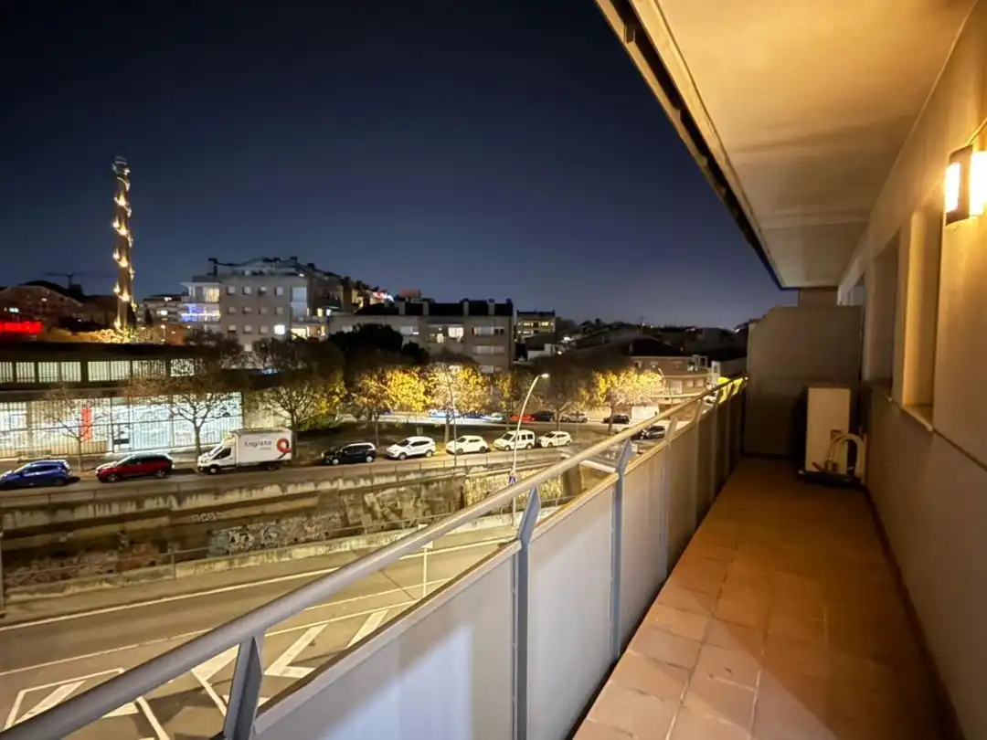 Flat with lift for sale in Carrer de Sant Lluís 43