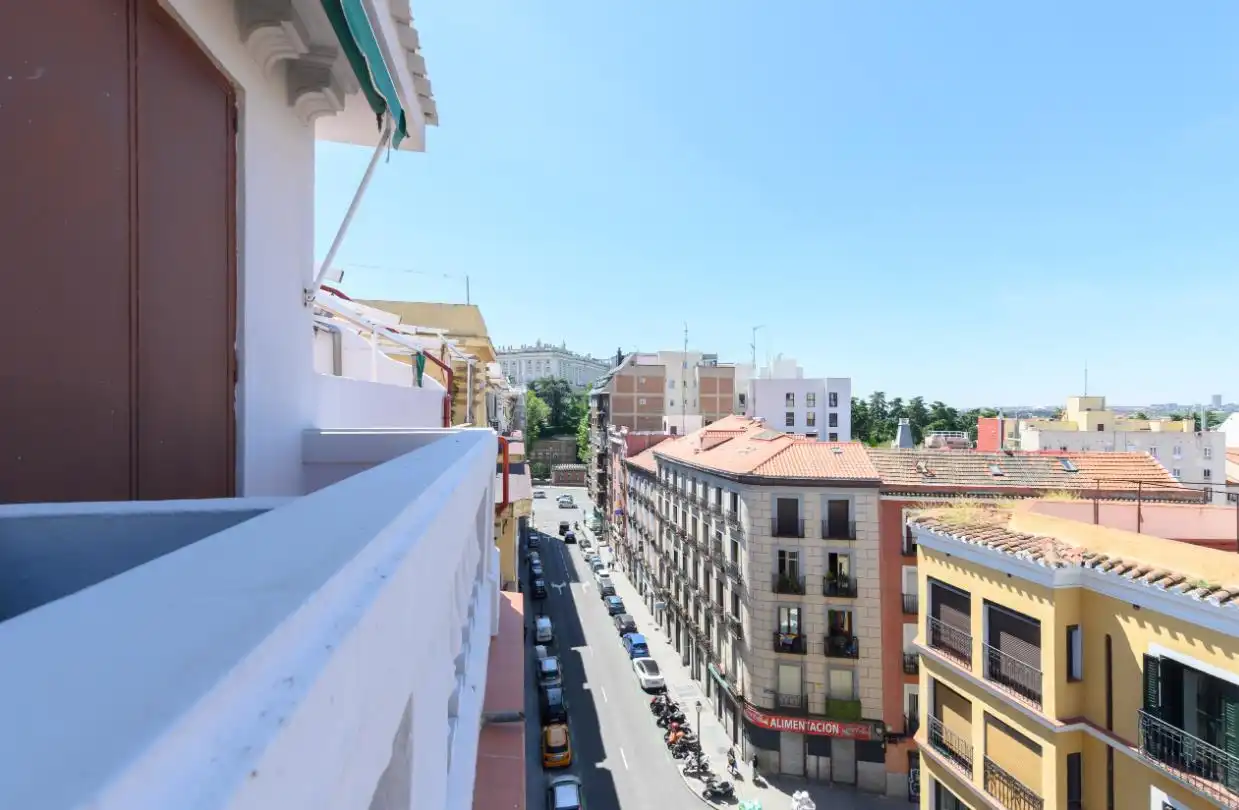 Vista exterior de Àtic de lloguer en Madrid amb Aire condicionat, Calefacció i Parquet