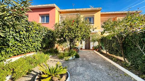 Foto 2 de Casa adosada en venda a Carrer Riells, Riells i Viabrea, Girona