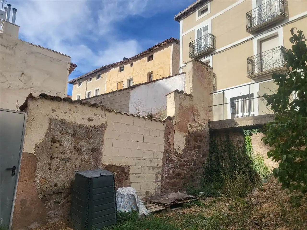 Vista exterior de Residencial en venda en Pradoluengo