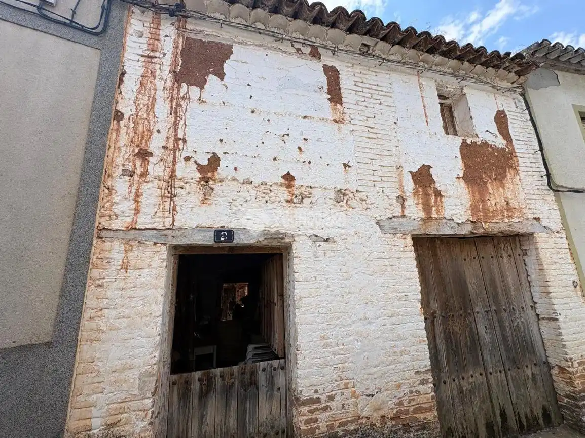 Vista exterior de Casa o chalet en venta en Los Navalucillos con Jardín privado