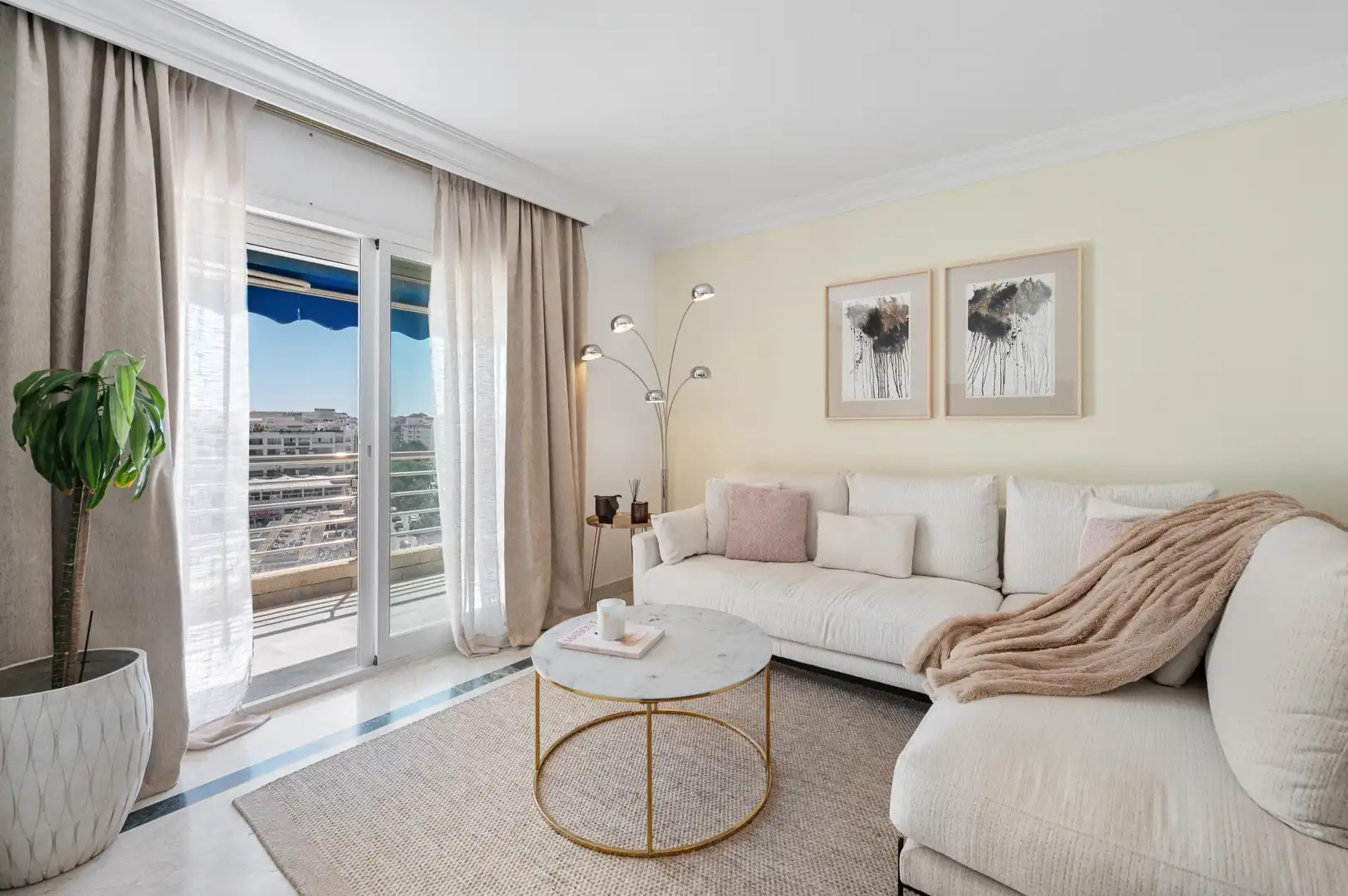 Apartament amb piscina en venda a Nueva Andalucía, imagen 5