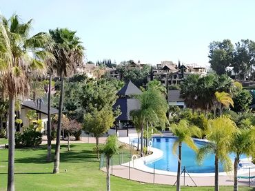Apartamento con piscina en venta en Estepona Pueblo