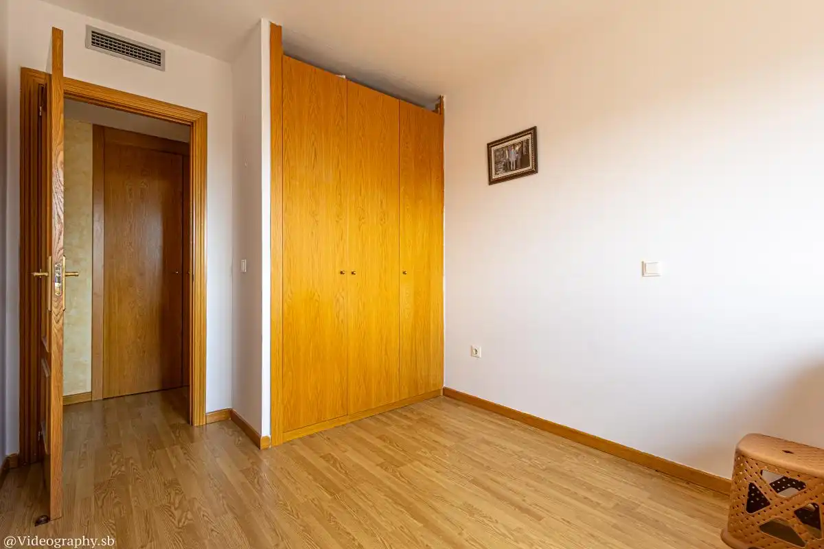 Schlafzimmer von Wohnung zum Verkauf in Los Santos de la Humosa mit Klimaanlage, Heizung und Abstellraum