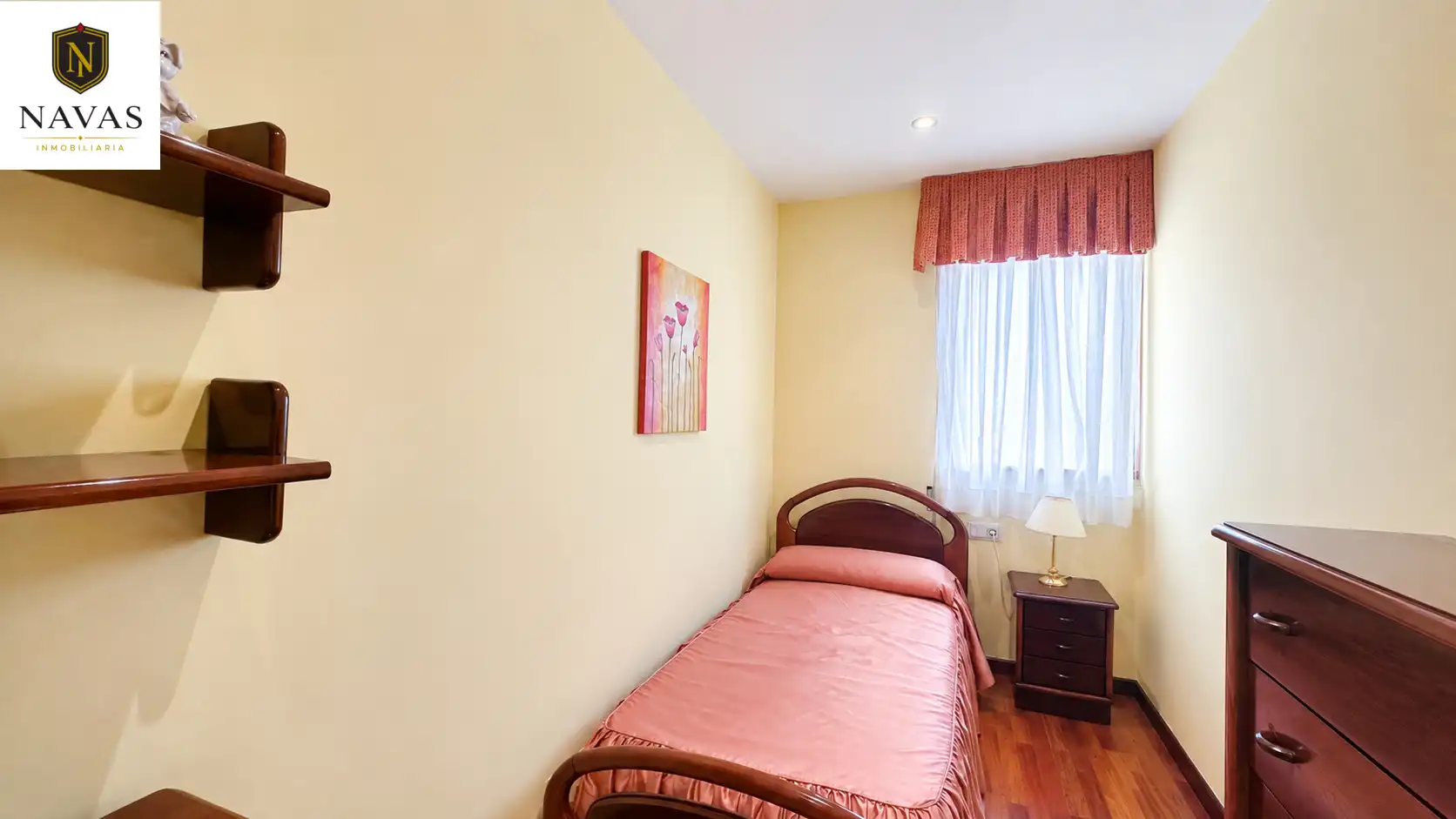 Bedroom of Flat for sale in Vigo   with Heating, Parquet flooring and Furnished