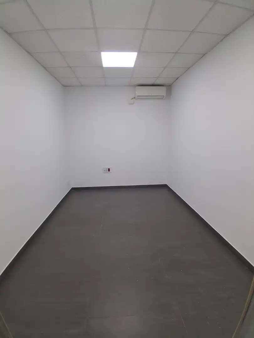 Business premises to rent in Carrer Pintor Peris Aragó 25, imagen 19