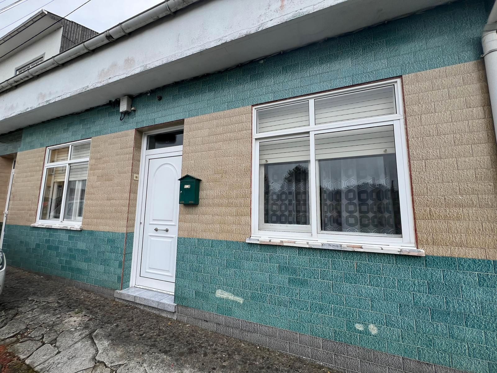 Vista exterior de Casa adosada en venta en Narón con Calefacción y Amueblado