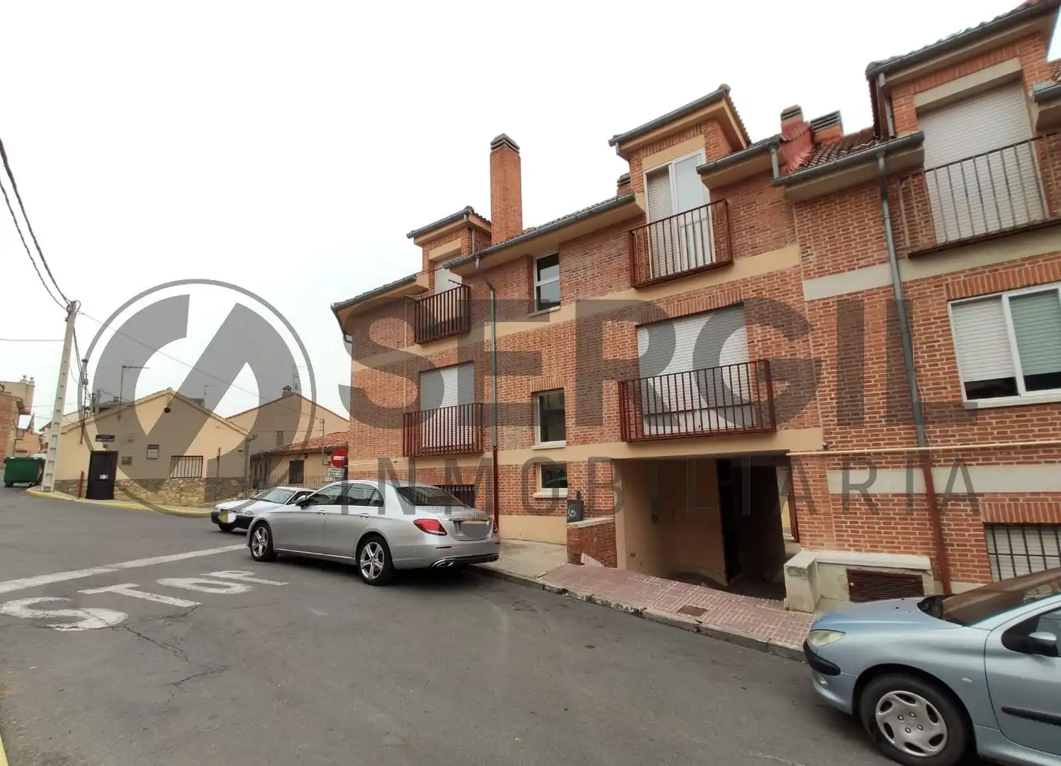Vista exterior de Piso en venta en La Lastrilla  con Calefacción y Amueblado