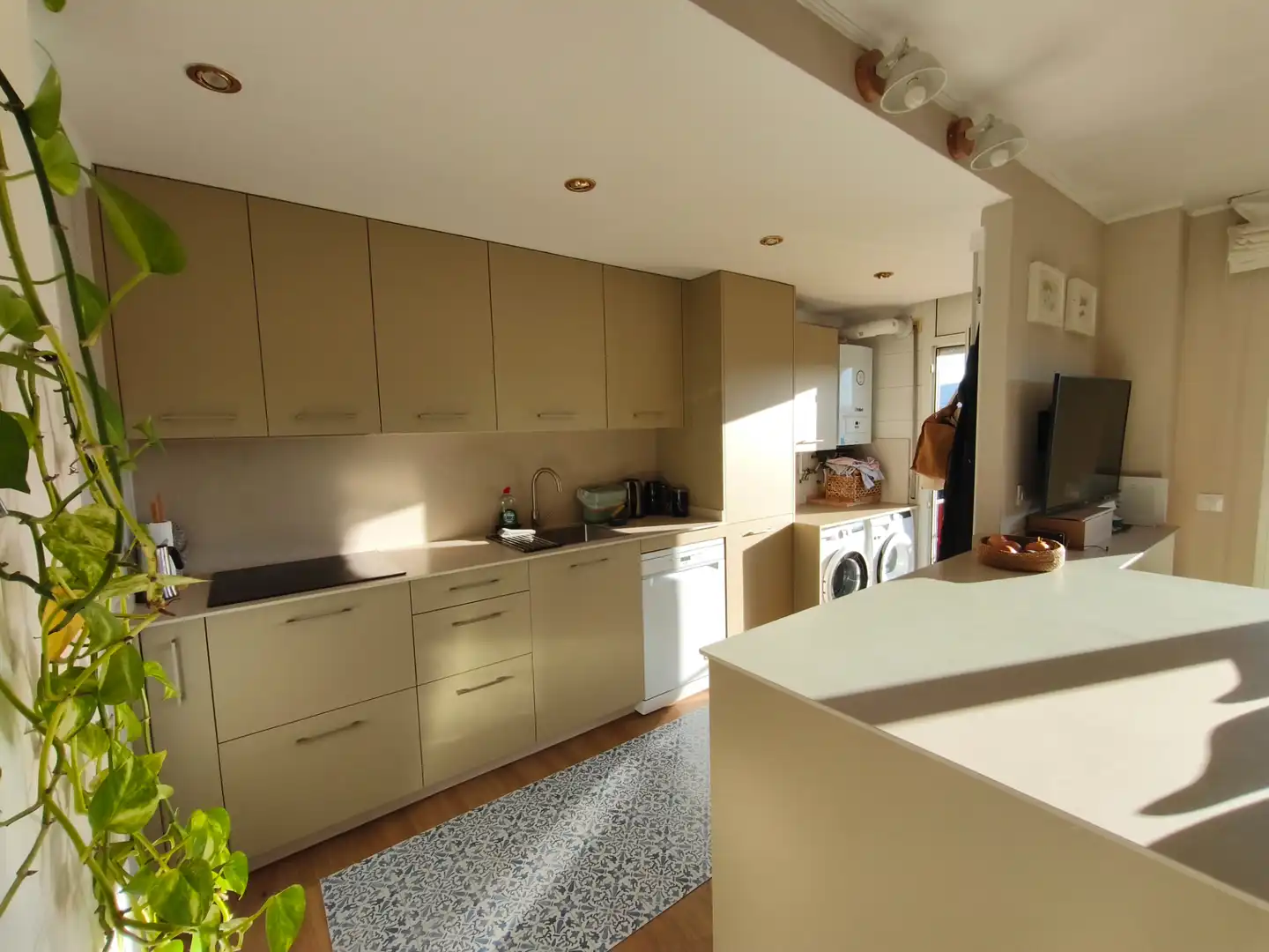 Cocina de Dúplex en venta en Girona con Aire acondicionado, Calefacción y Parquet