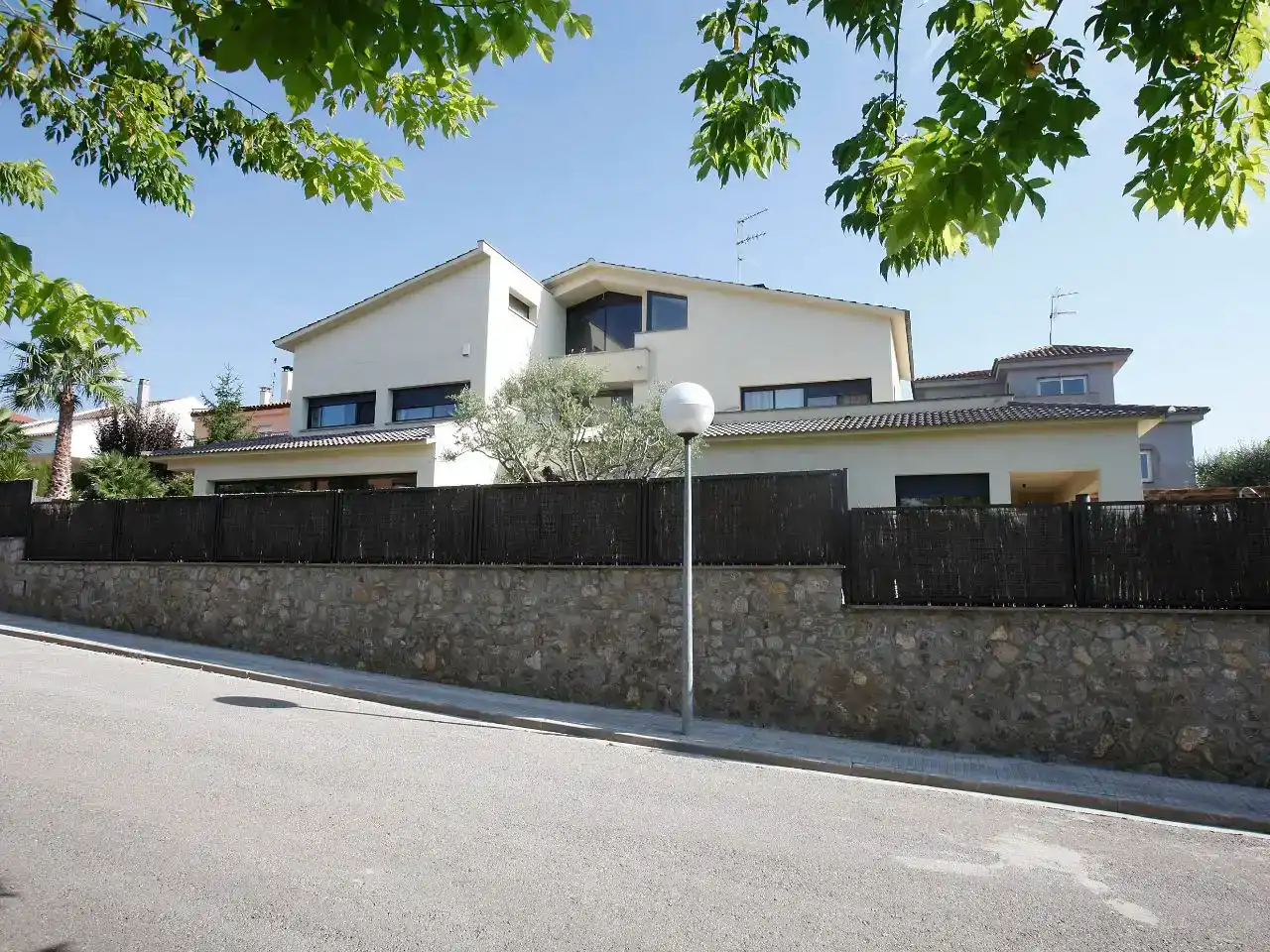 Vista exterior de Pis en venda en Olèrdola amb Piscina