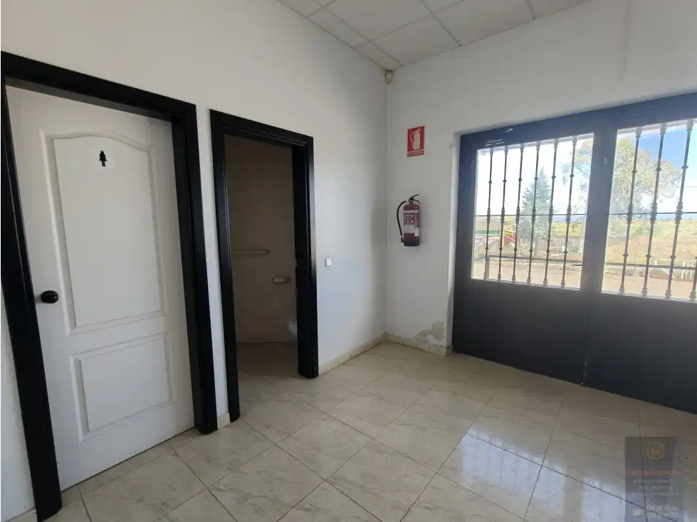 Industrial building to rent in Santa Cruz del Retamar pueblo, imagen 13