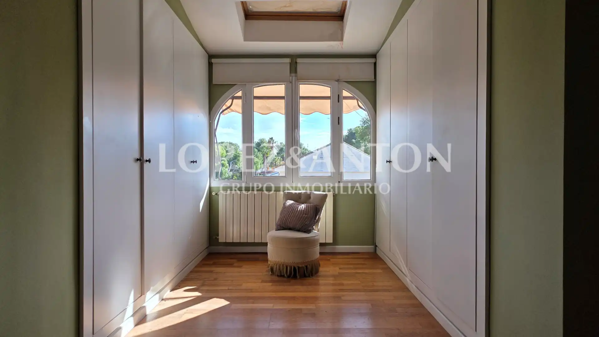 Habitación de Casa o chalet en venta en L'Eliana con Calefacción, Jardín privado y Parquet