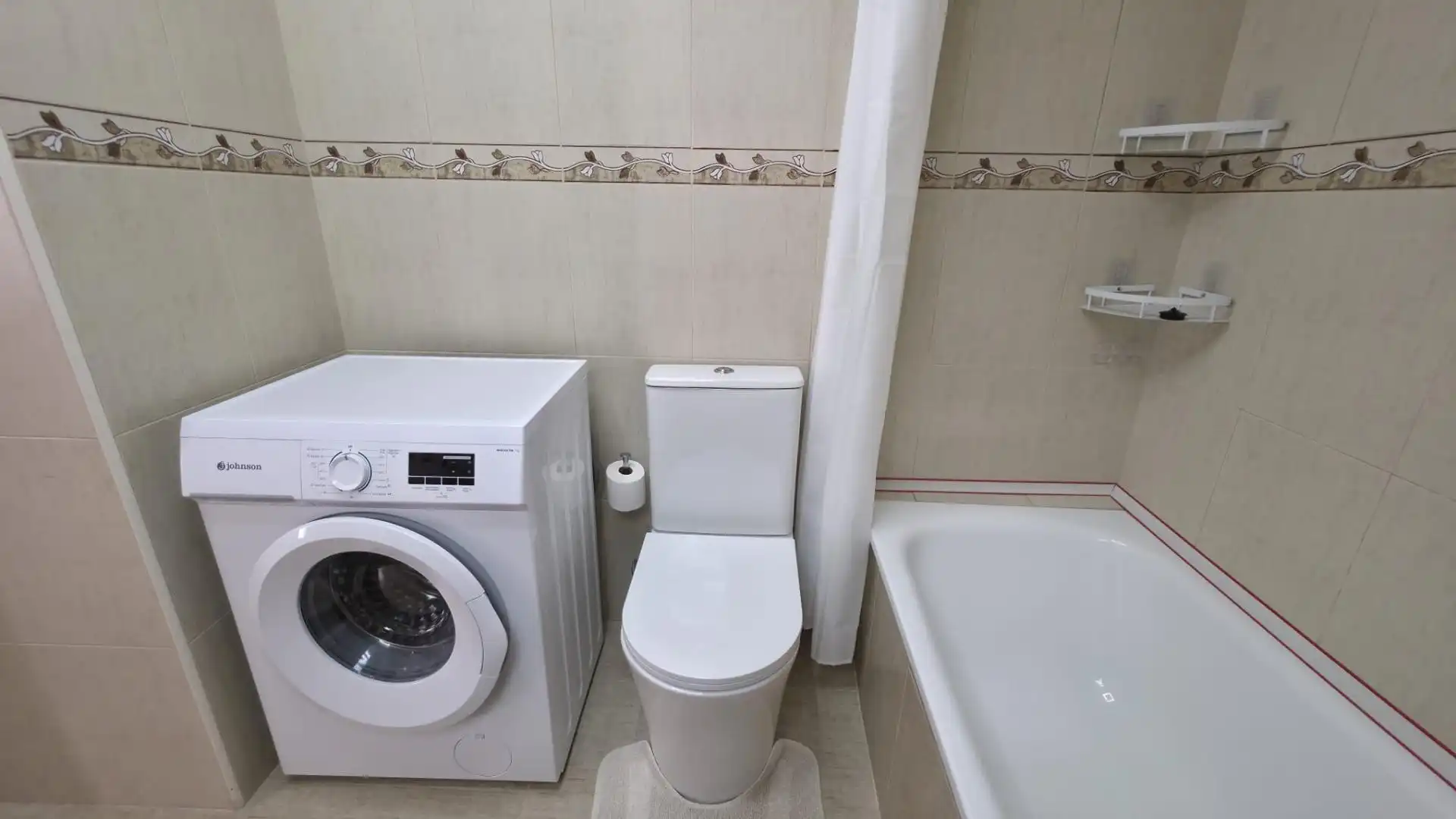 Baño de Piso en venta en Torrevieja con Aire acondicionado y Amueblado