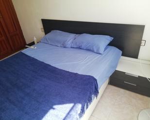 Bedroom of Apartment for sale in  Santa Cruz de Tenerife Capital  with Air Conditioner, Heating and Furnished