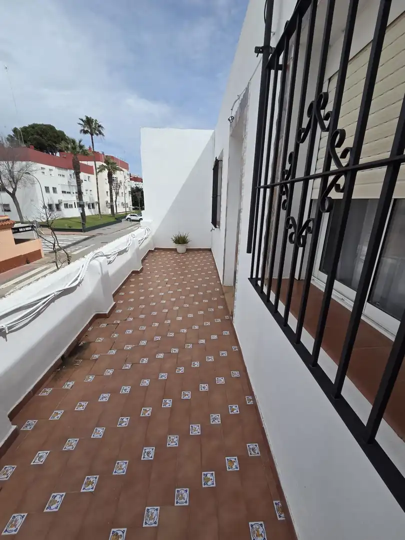 Vista exterior de Casa adosada en venda en San Fernando