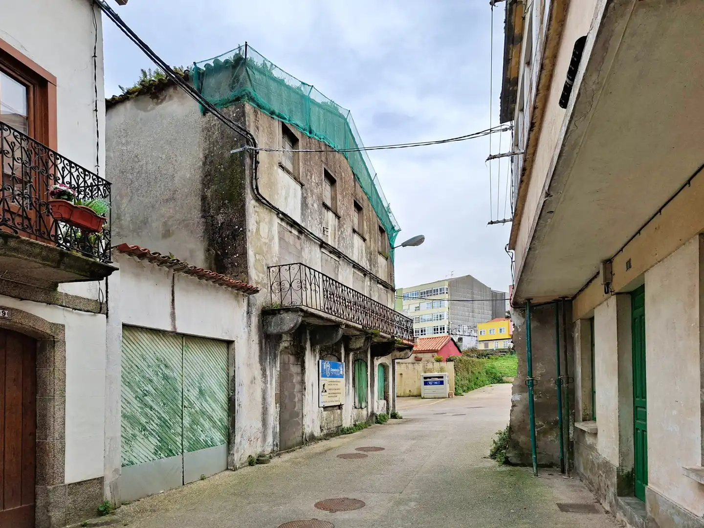 Vista exterior de Casa adosada en venda en Mugardos