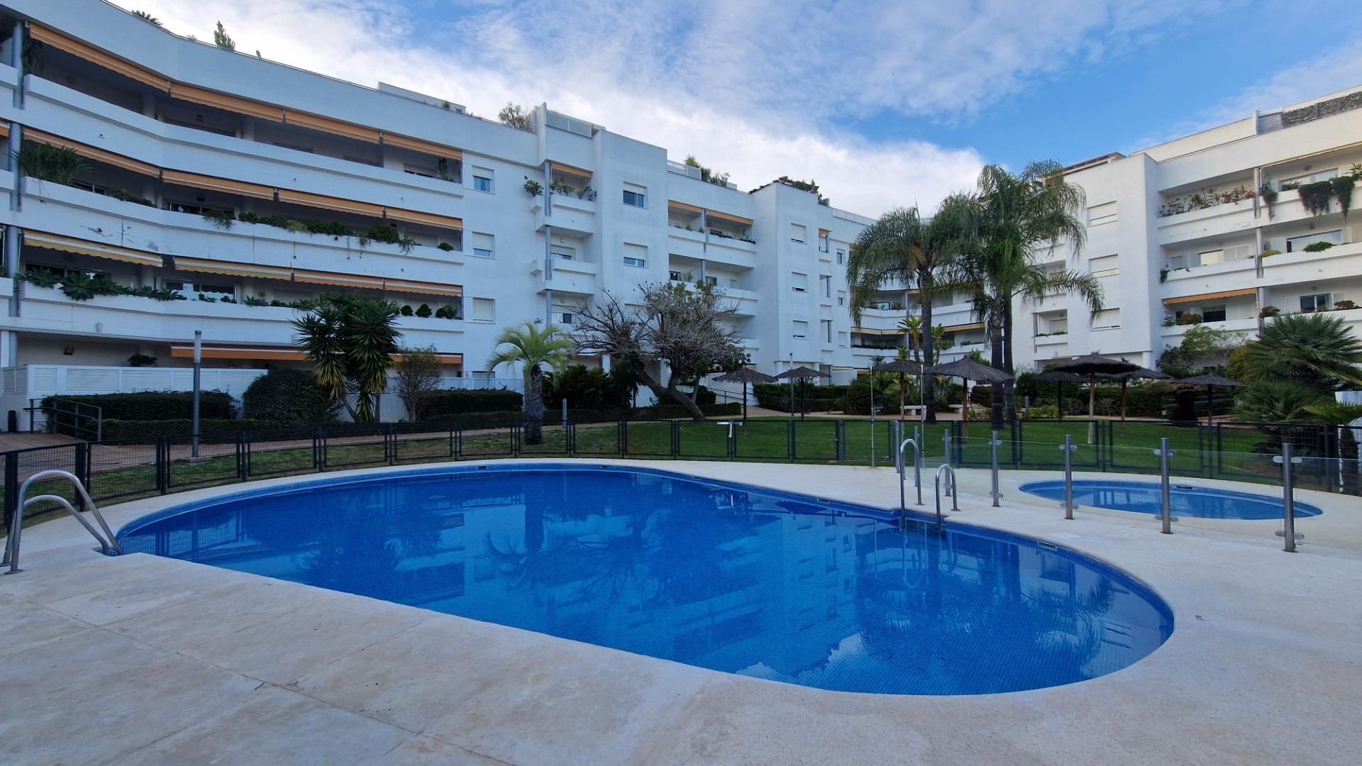 Piscina de Planta baixa en venda en Jerez de la Frontera amb Piscina comunitària